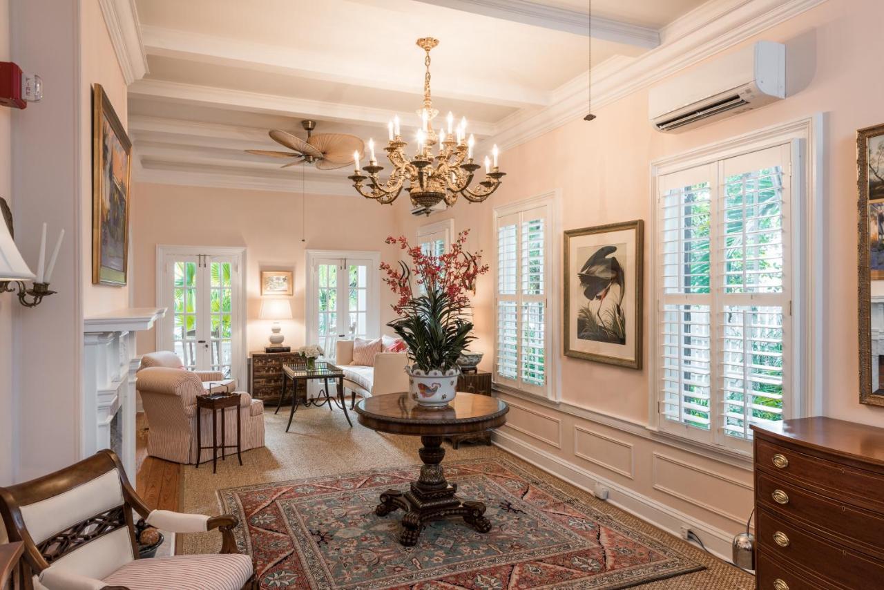 | Old Town Manor