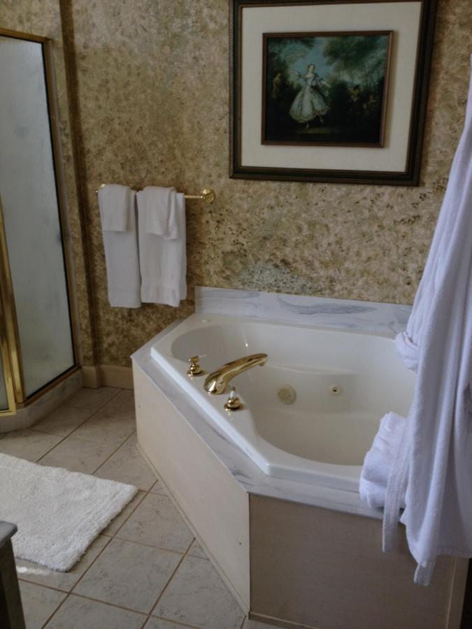 | Main Street Bed & Breakfast