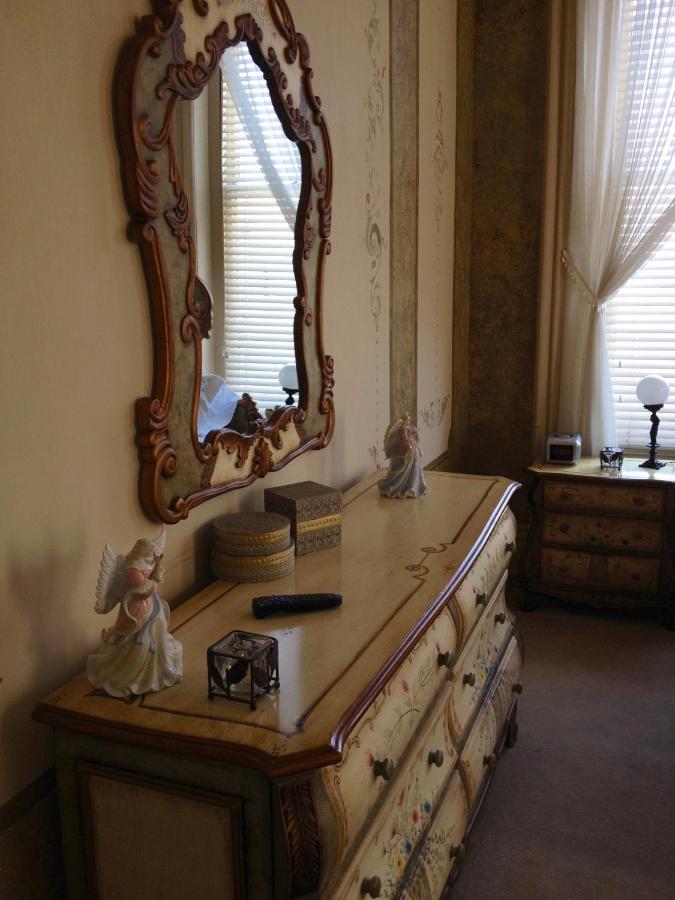 | Main Street Bed & Breakfast