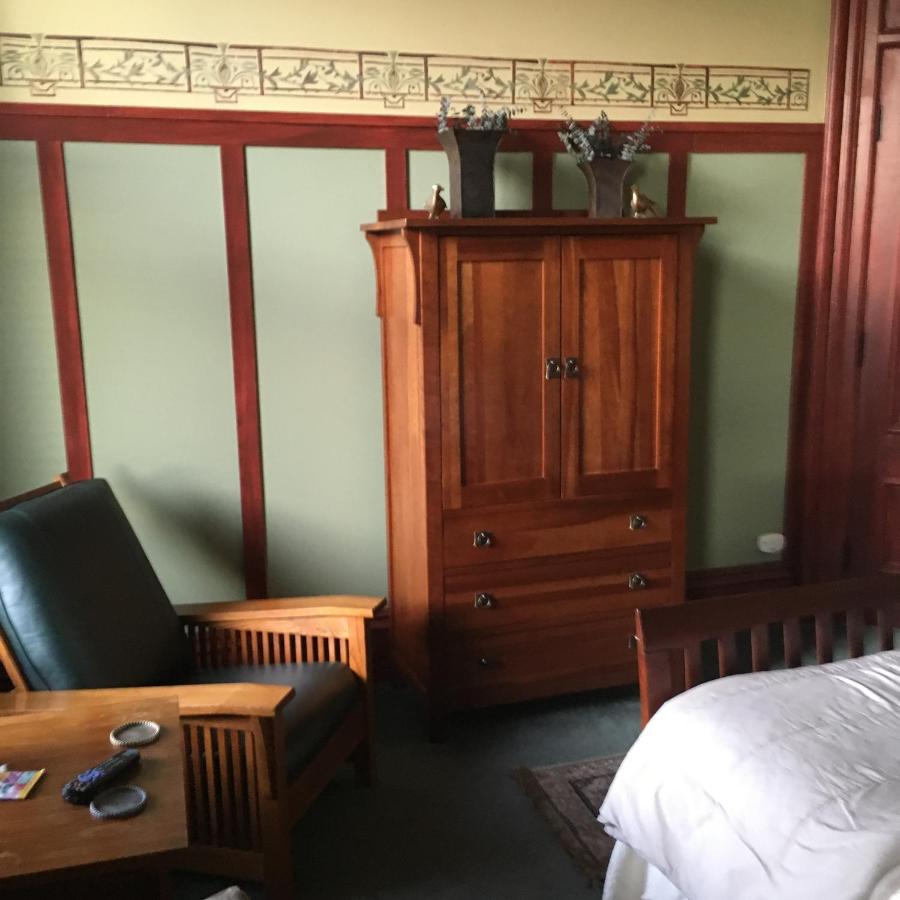 | Main Street Bed & Breakfast