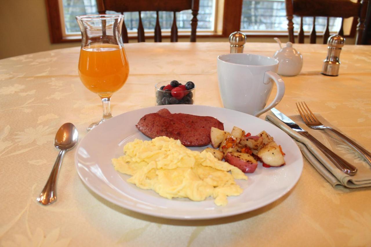  | Maria's Creekside B&B