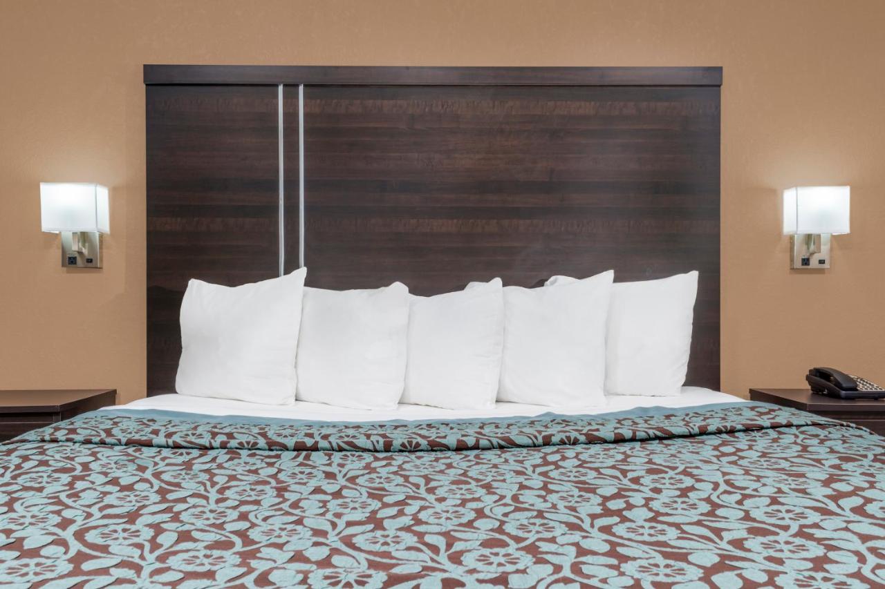  | Days Inn by Wyndham Maumee/Toledo