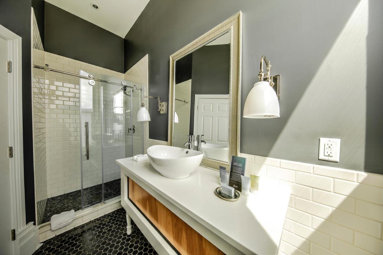 | The Harkness Hotel
