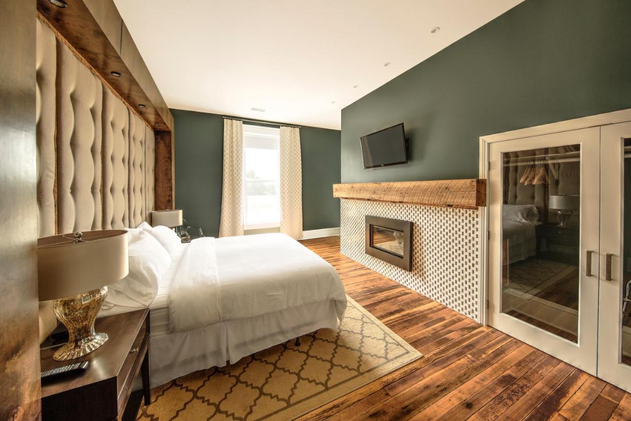| The Harkness Hotel