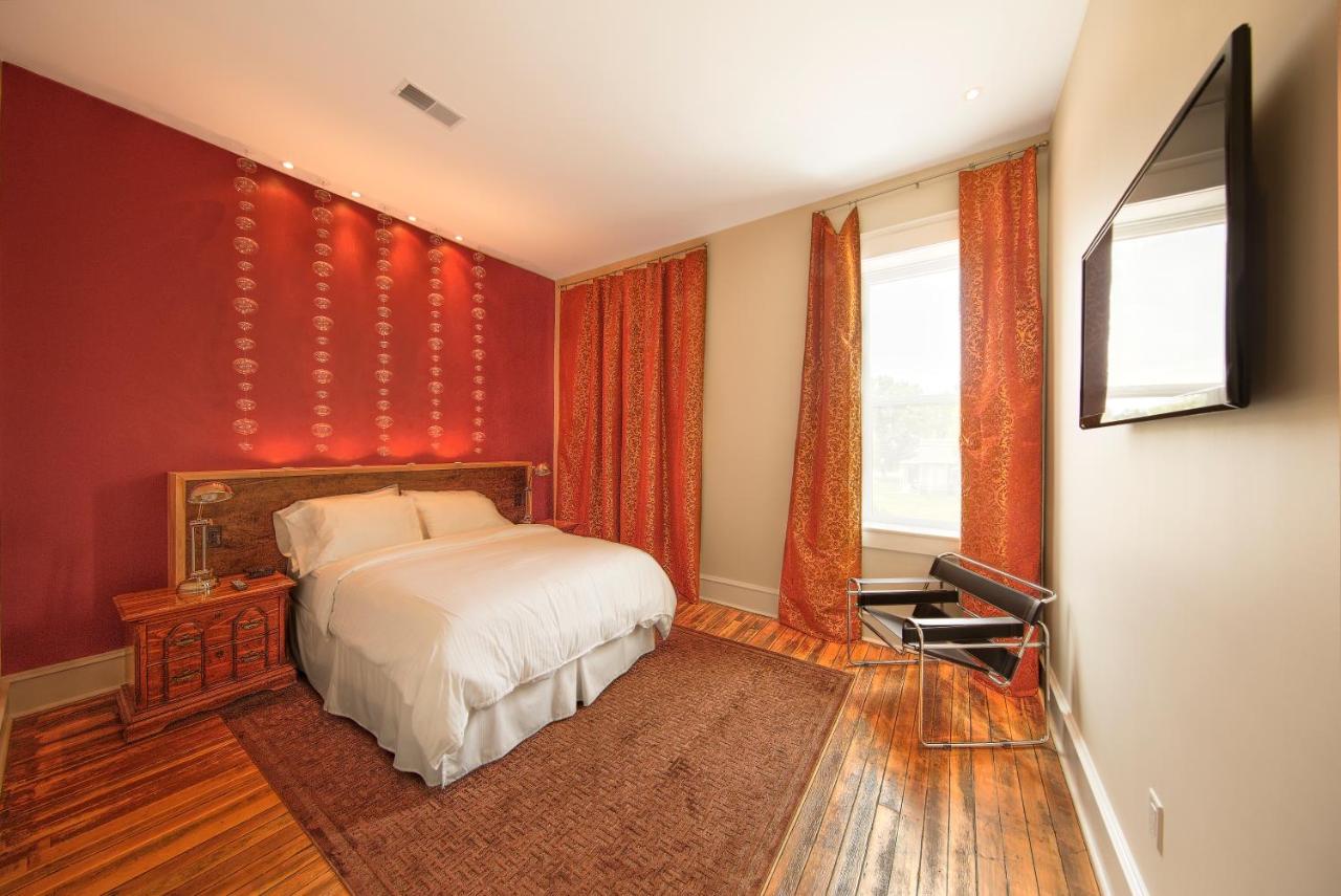 | The Harkness Hotel