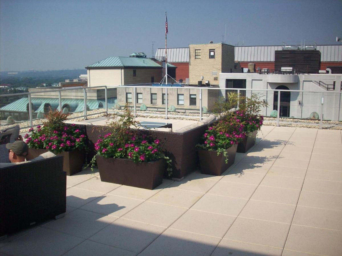 | Bluebird Suites DC Financial District