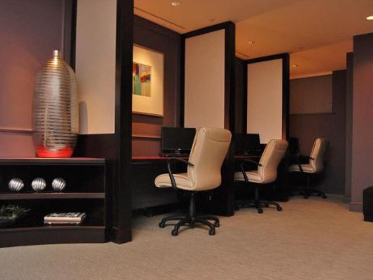 | Bluebird Suites DC Financial District