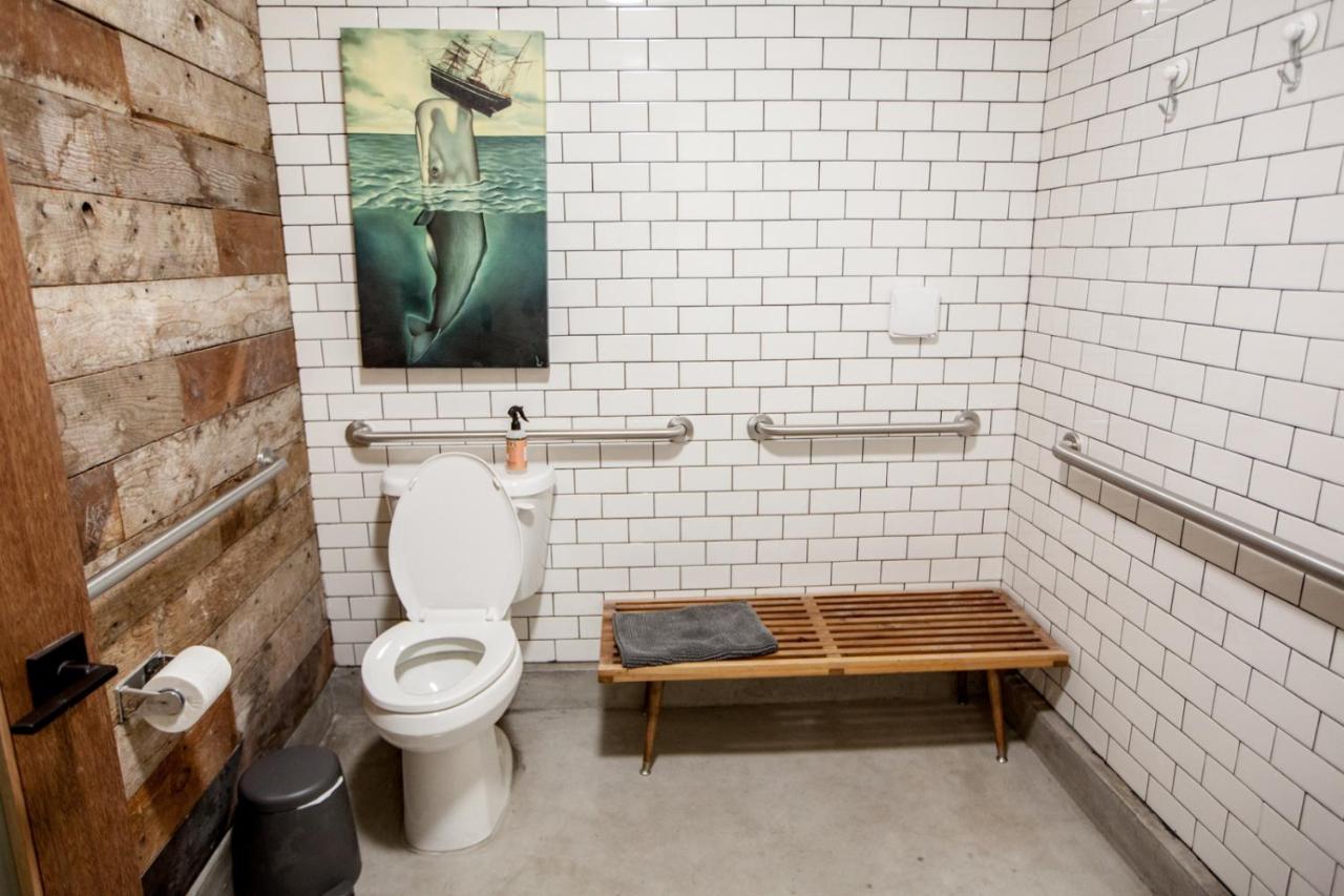 | PodShare Los Feliz