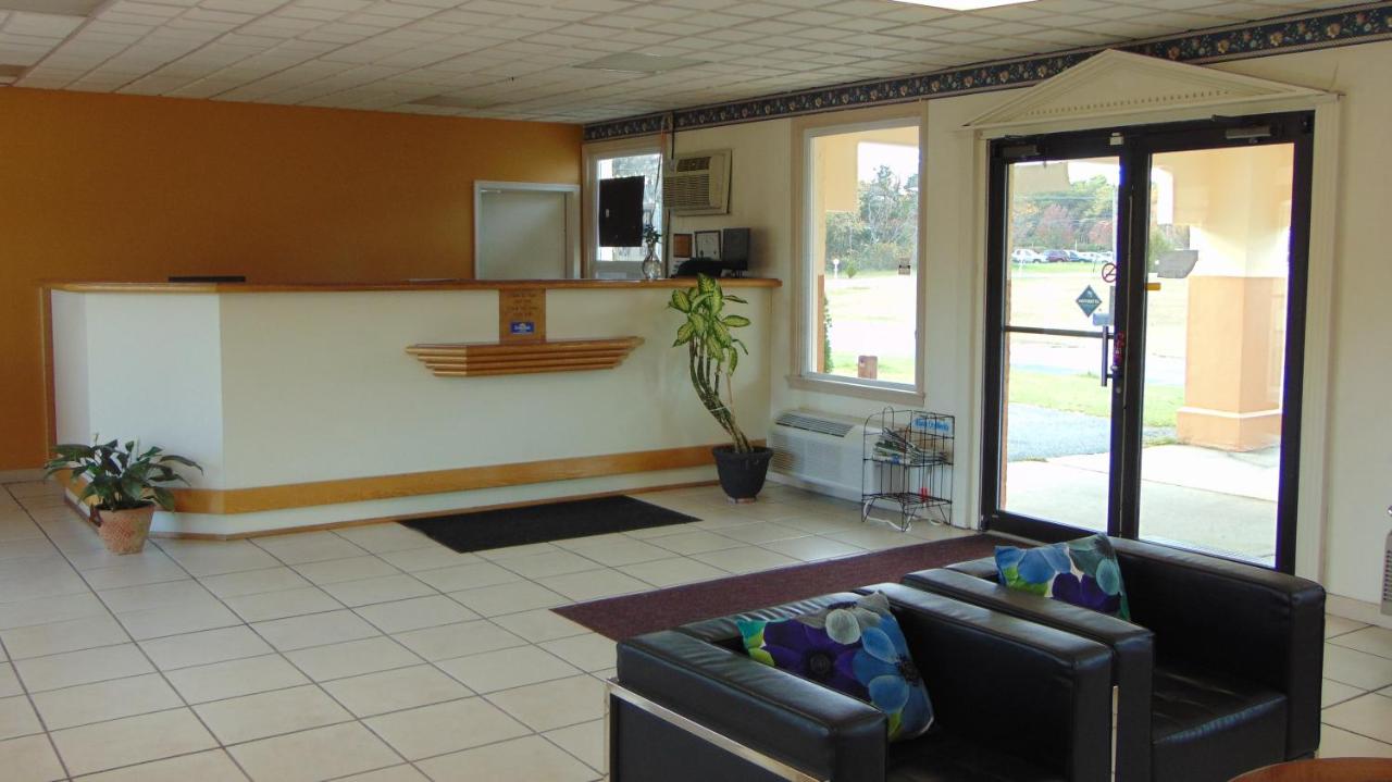 | Oceanside Lodge
