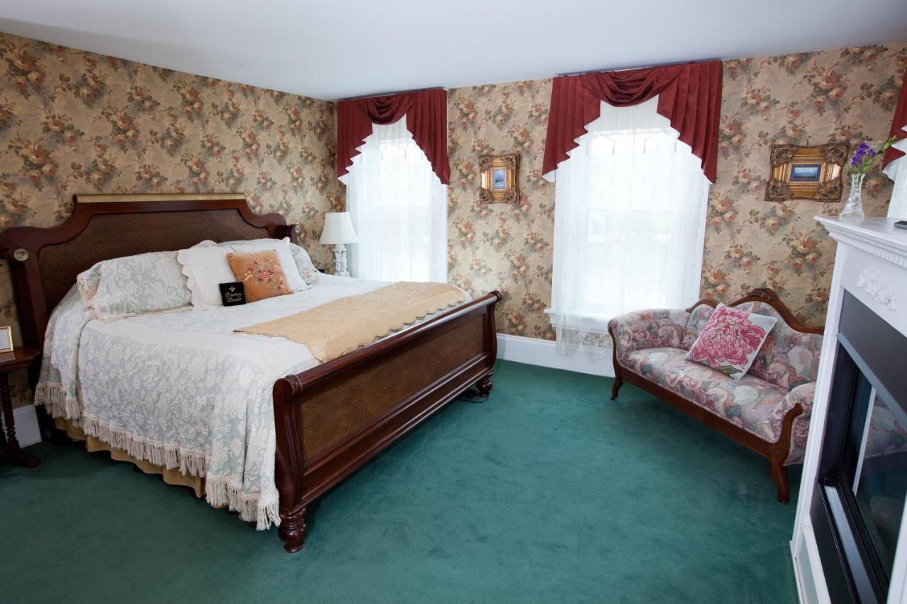 | Inn Victoria
