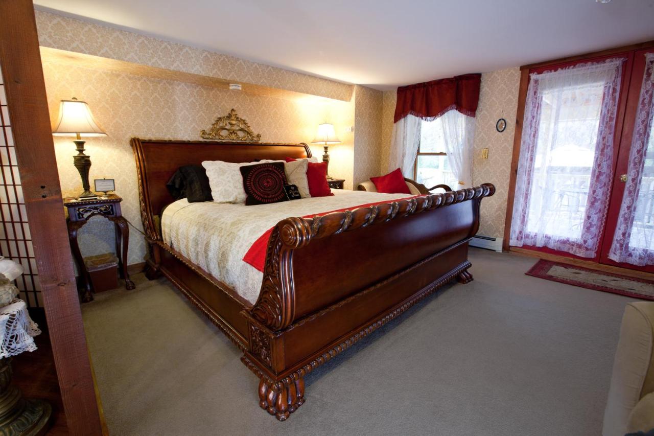 | Inn Victoria