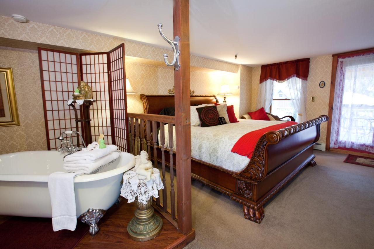 | Inn Victoria