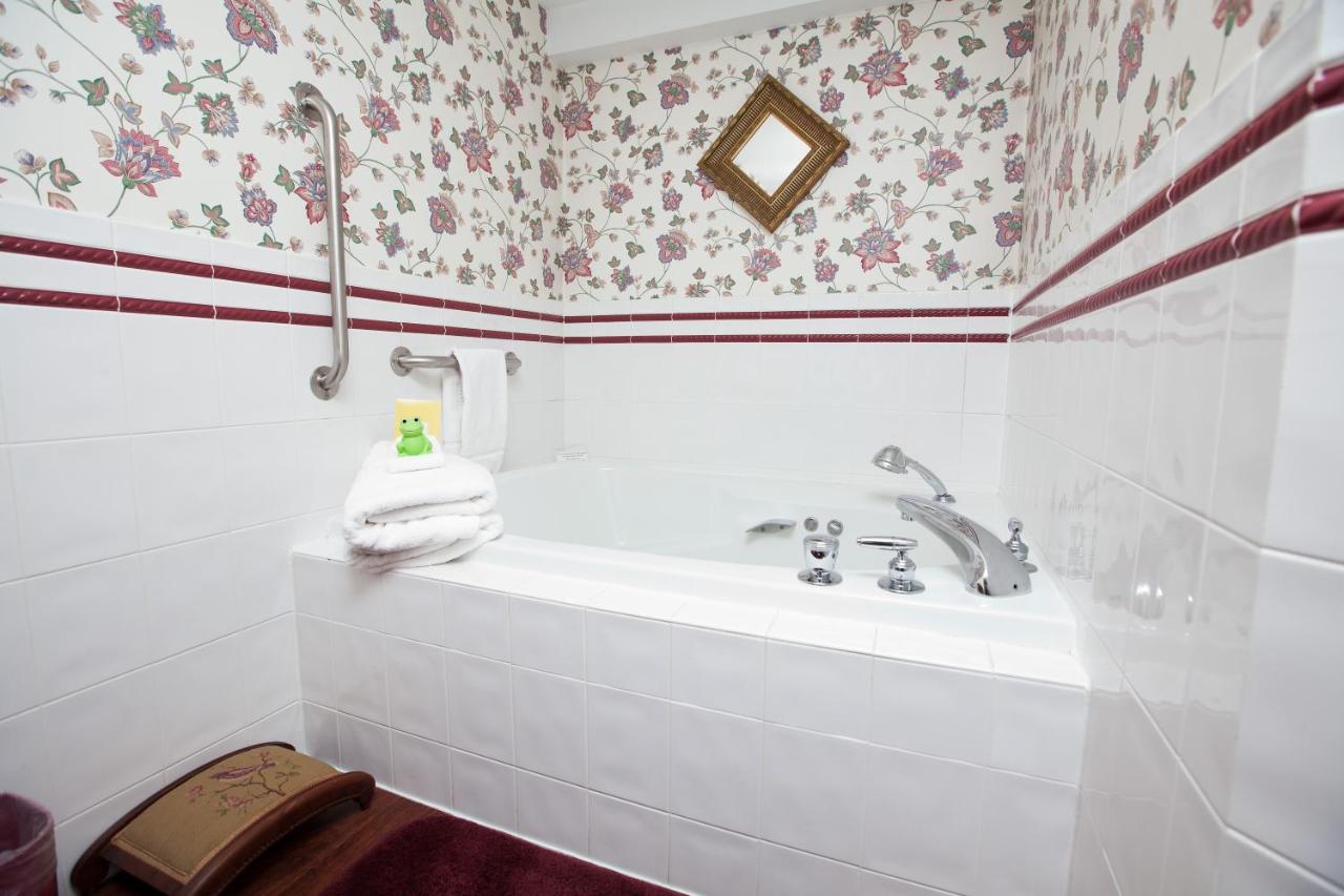 | Inn Victoria