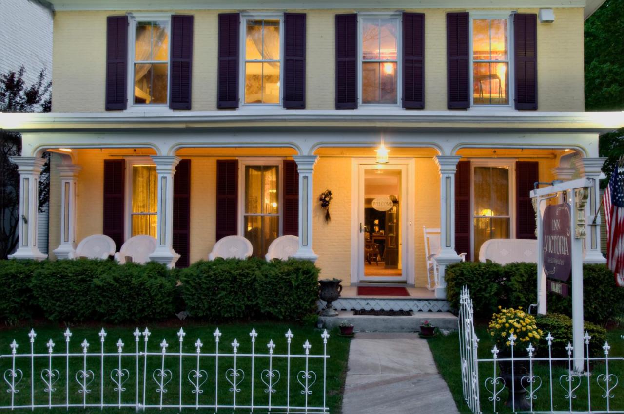| Inn Victoria