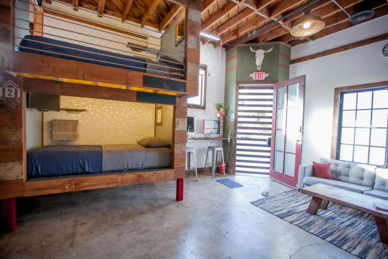 | PodShare Los Feliz