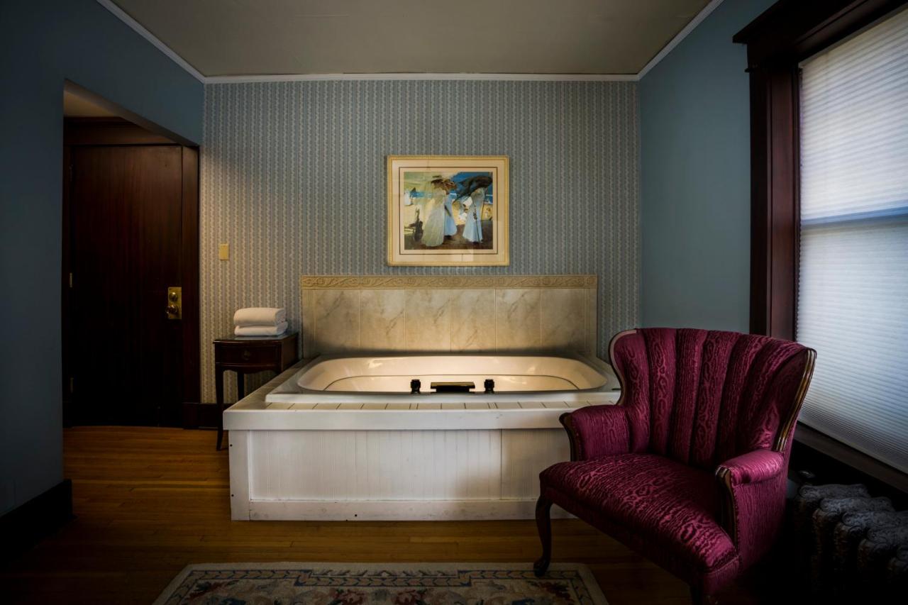  | The Rogers House Inn Bed and Breakfast