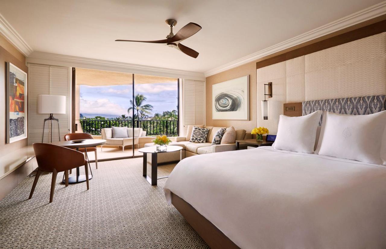 Deluxe King Room with Ocean View at Four Seasons Resort Maui at Wailea