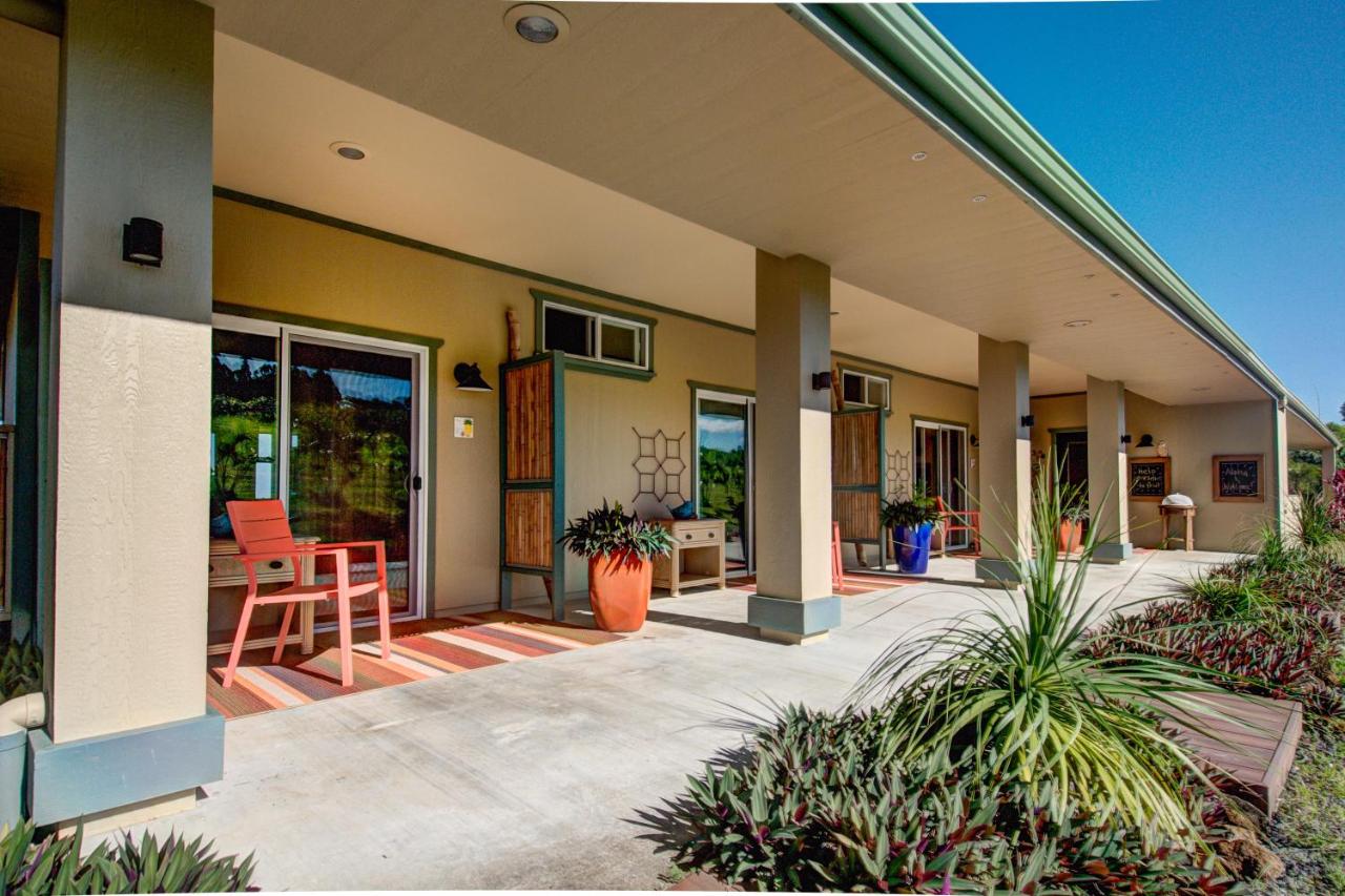 | Mahana House Country Inn