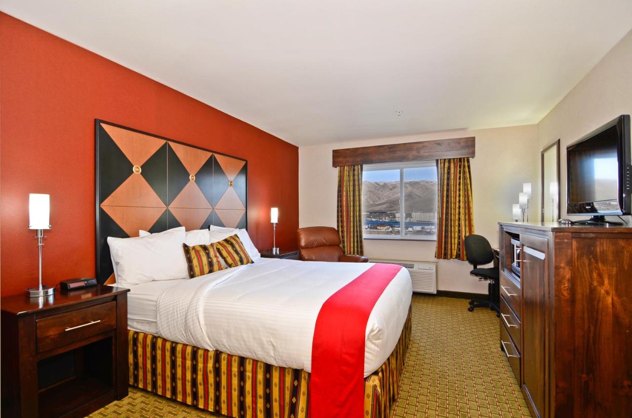 King Room - Non-Smoking at Inn America - Lewiston