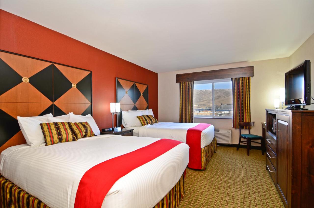 Double Room with Two Double Beds - Non-Smoking at Inn America - Lewiston