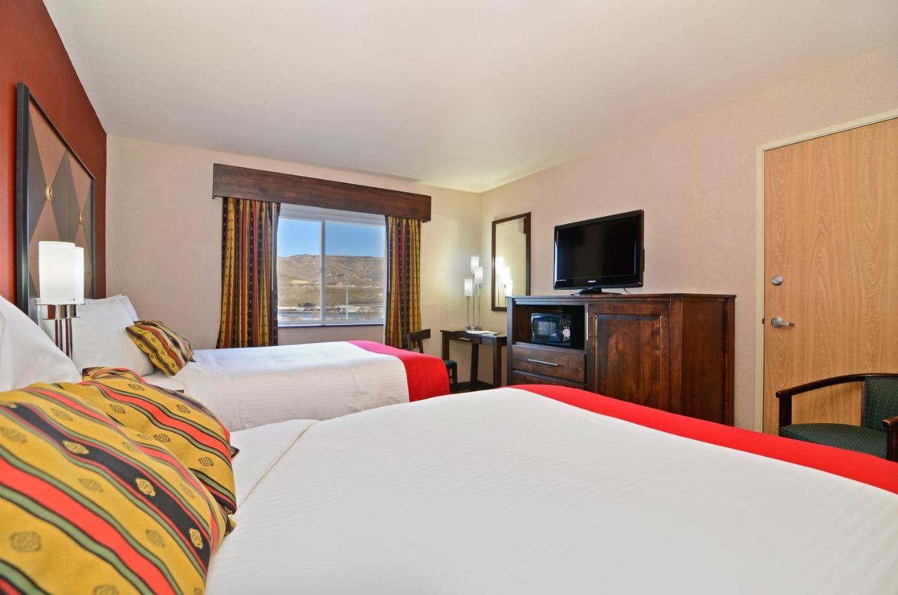 Double Room with Two Double Beds - Non-Smoking at Inn America - Lewiston