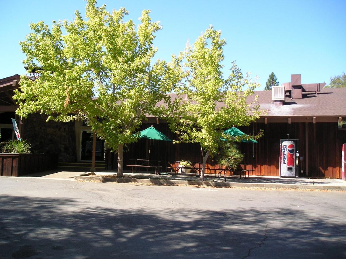 | Lake of the Springs Camping Resort Yurt 6