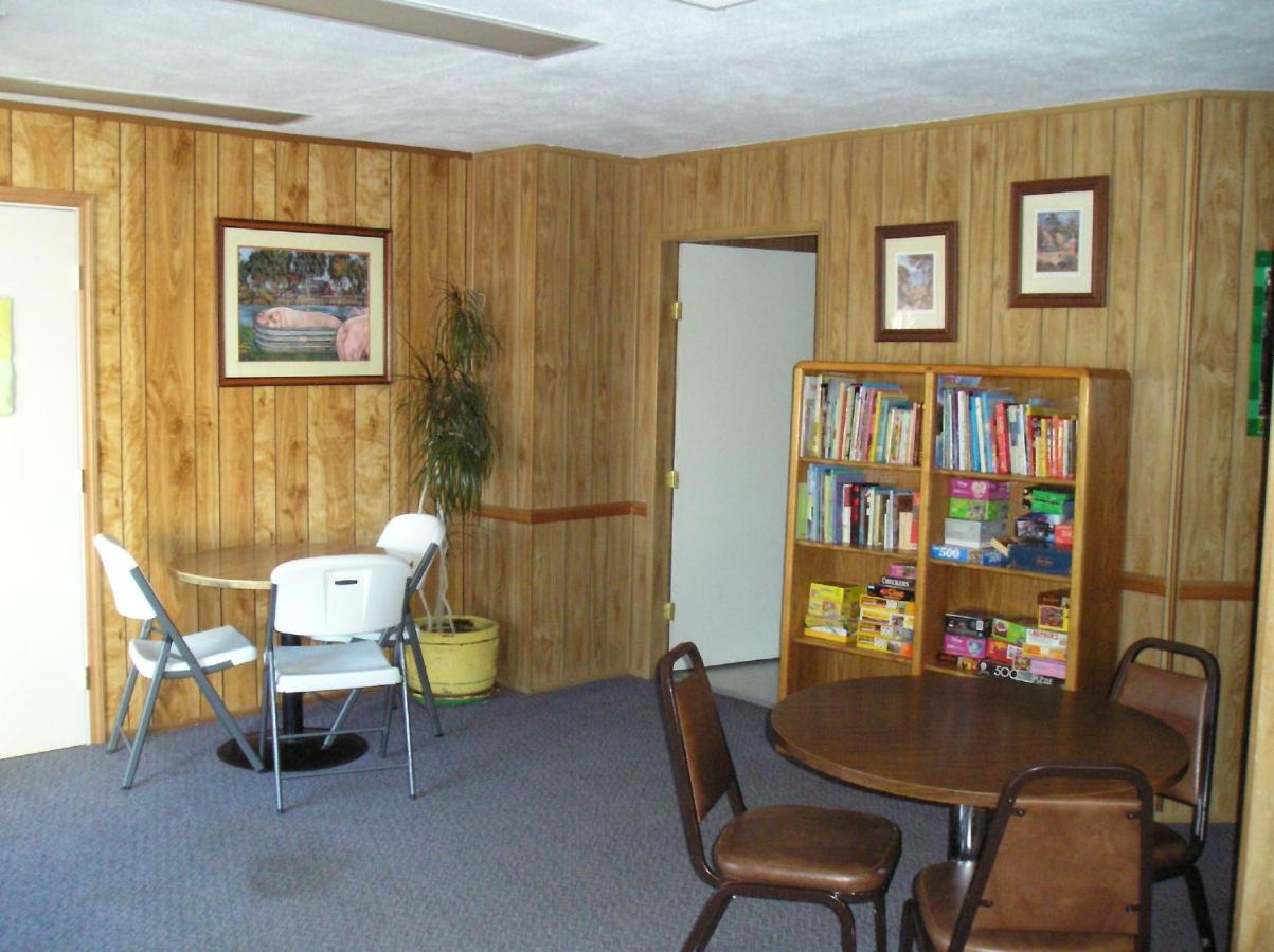 | Lake Minden Camping Resort Cabin 1