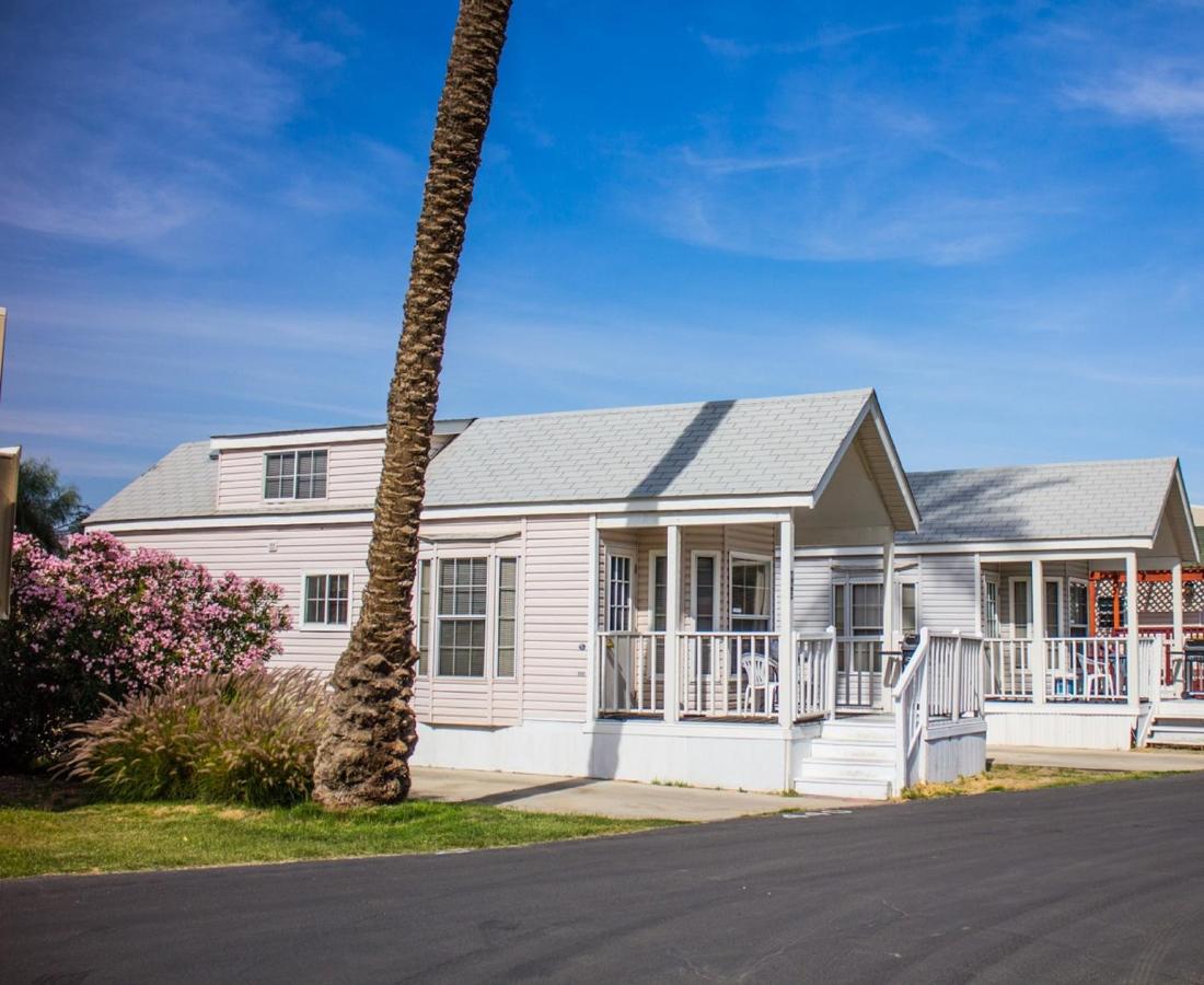 | Palm Springs Camping Resort Loft Cabin 1