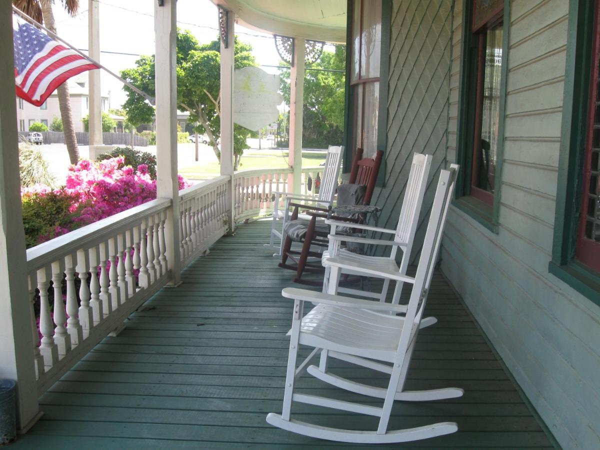  | Pensacola Victorian Bed & Breakfast