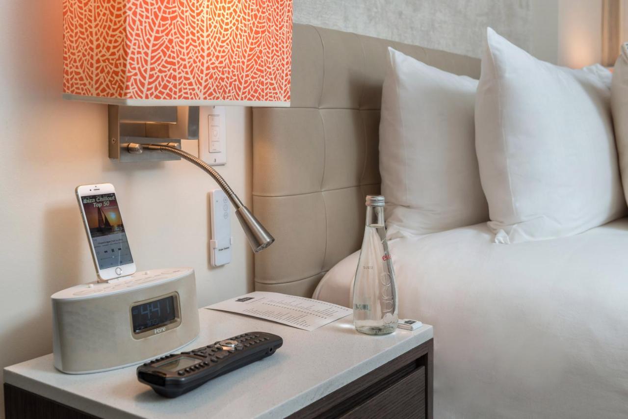 Superior Deluxe Suite at The Marlin Hotel