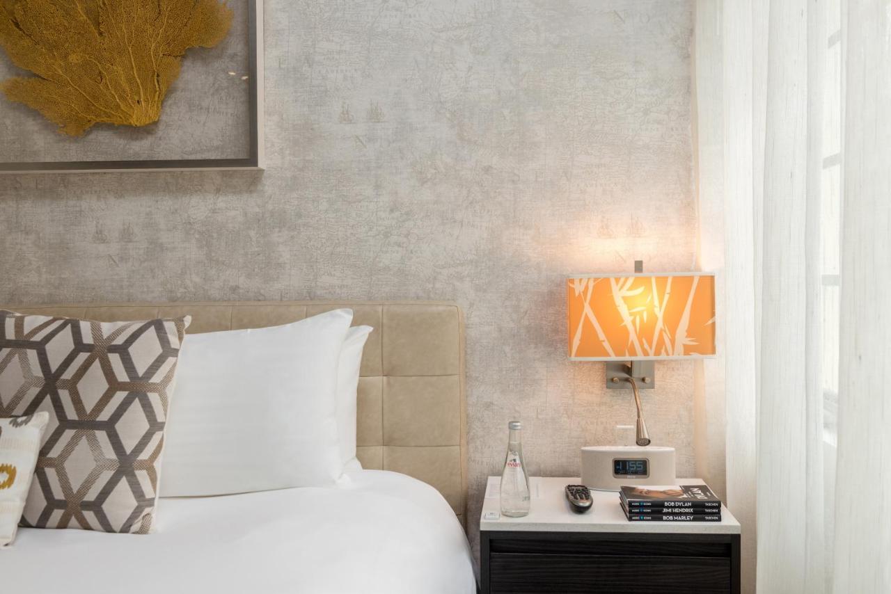 Deluxe Suite at The Marlin Hotel