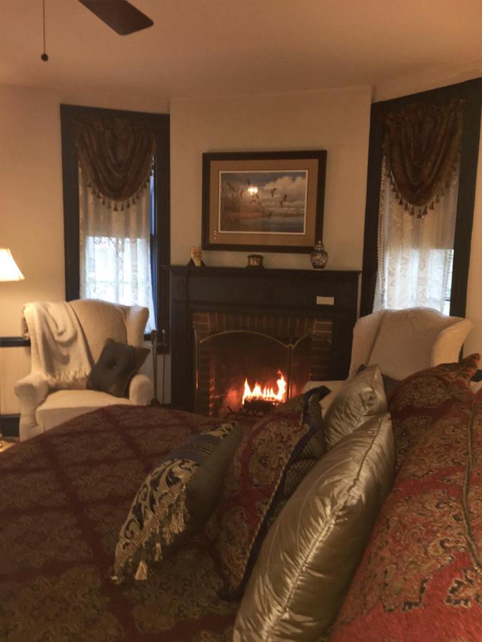 | Parsonage Inn Bed and Breakfast