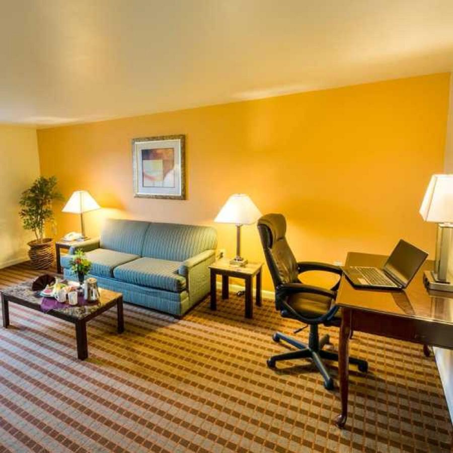  | The Inn at Reading Hotel & Conference Center
