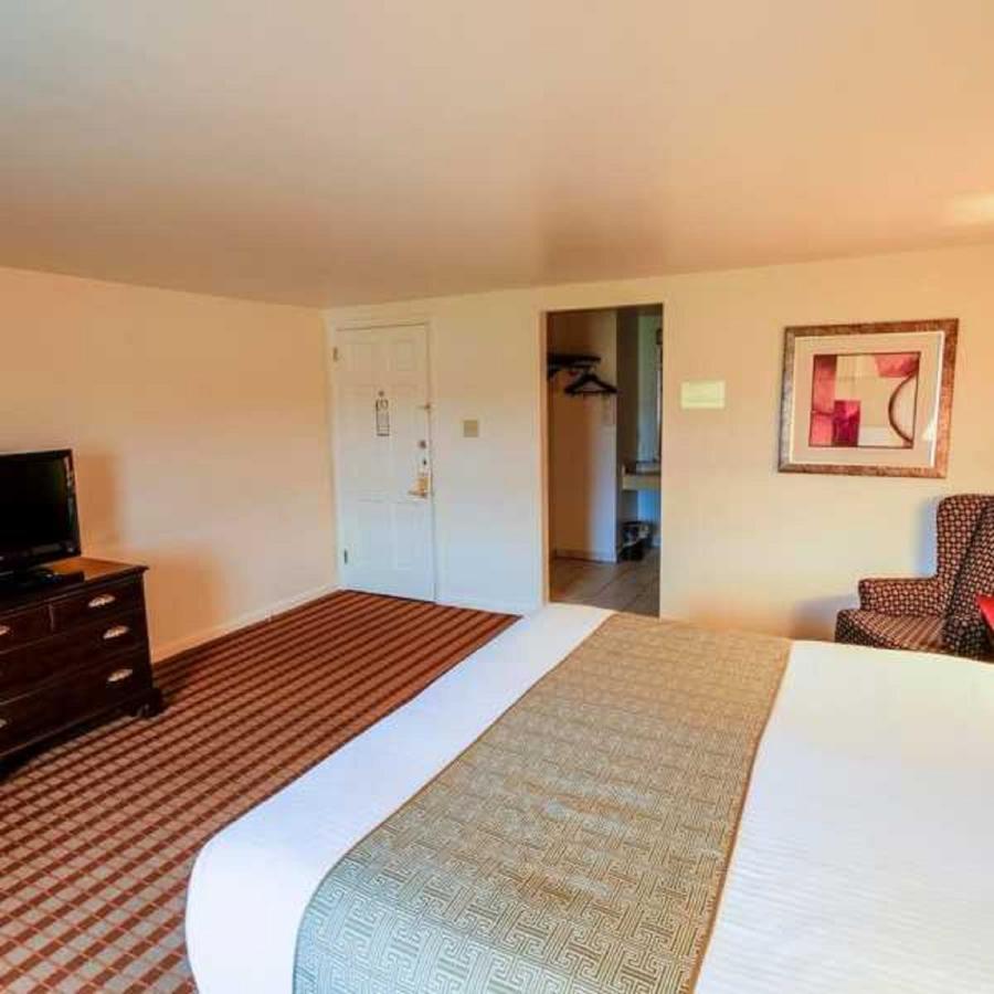  | The Inn at Reading Hotel & Conference Center