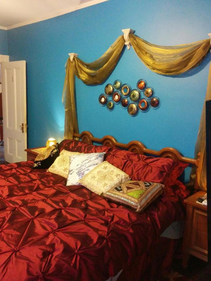 | Château sur Mer Bed & Breakfast