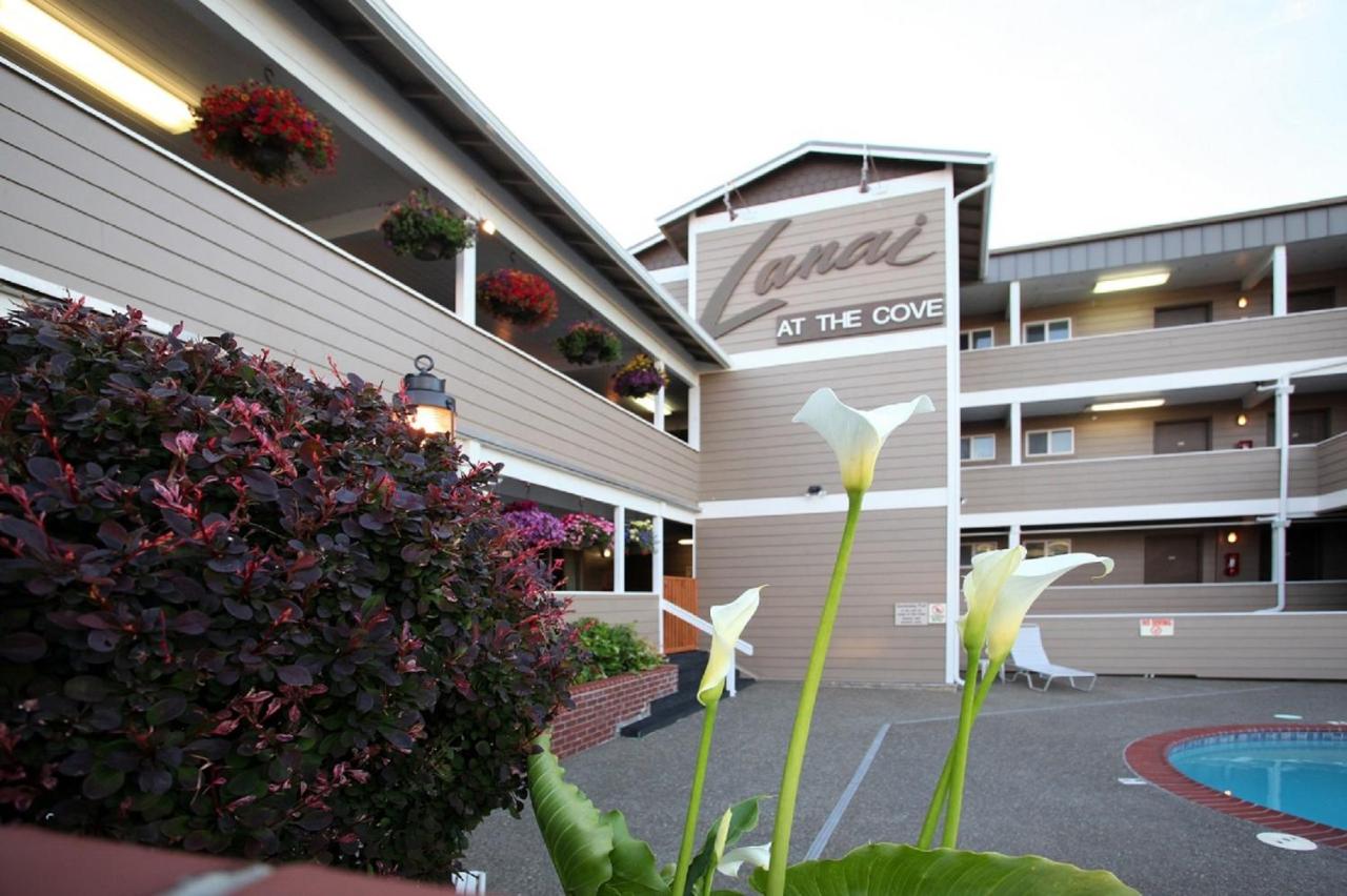 | Lanai at the Cove