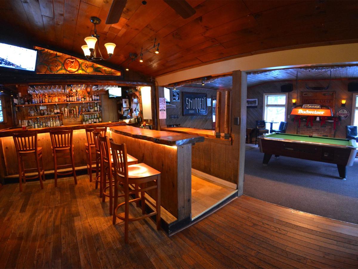  | Hyde Away Inn