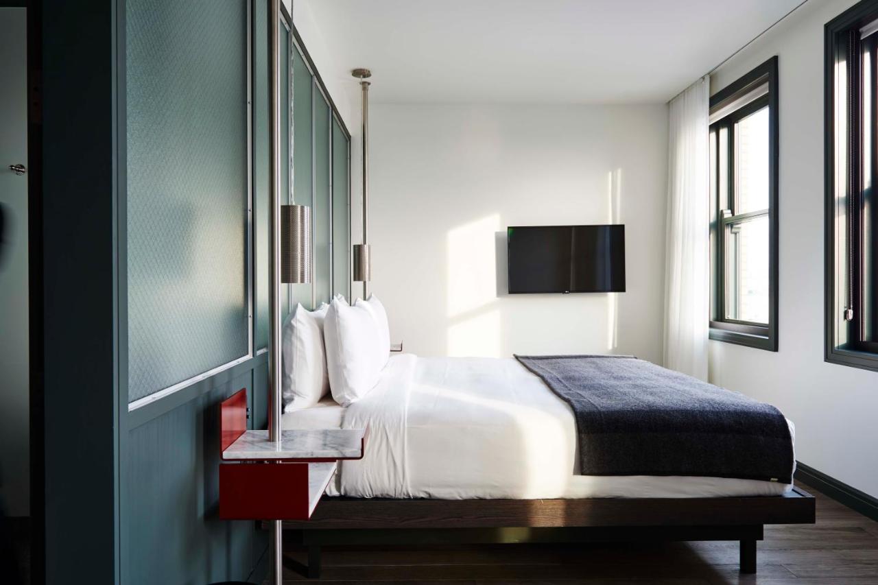  | The Robey, Chicago, a Member of Design Hotels