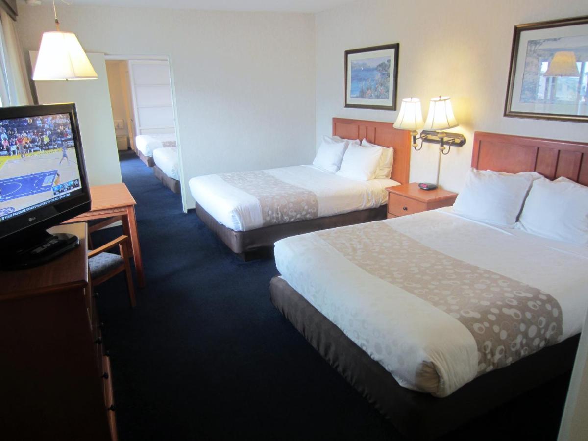 | Newport Channel Inn