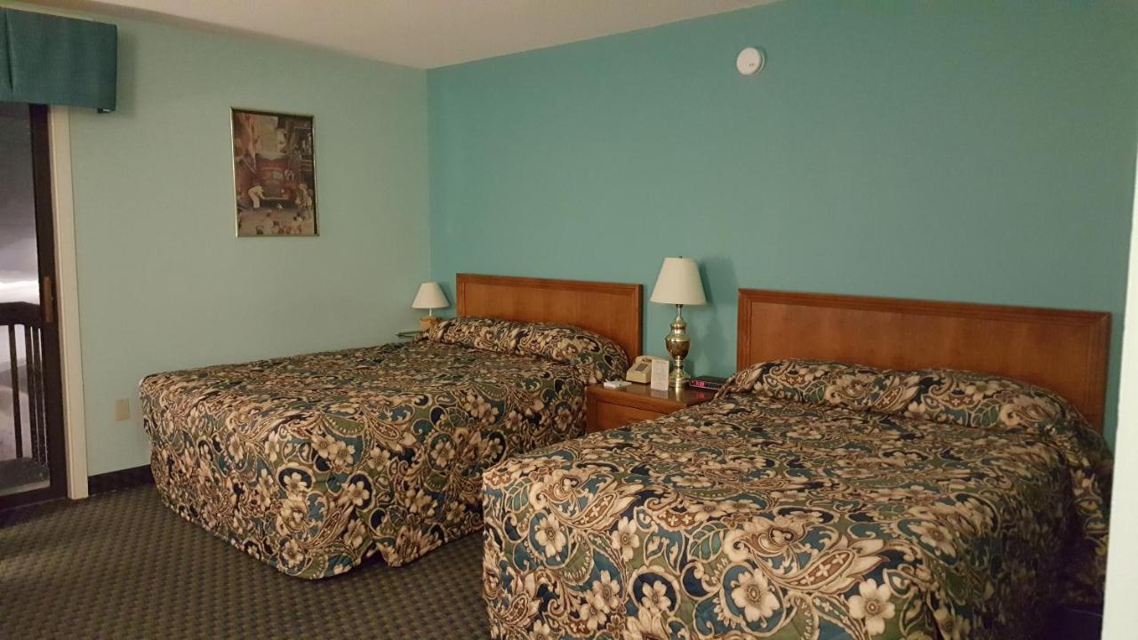 | Cascades Lodge