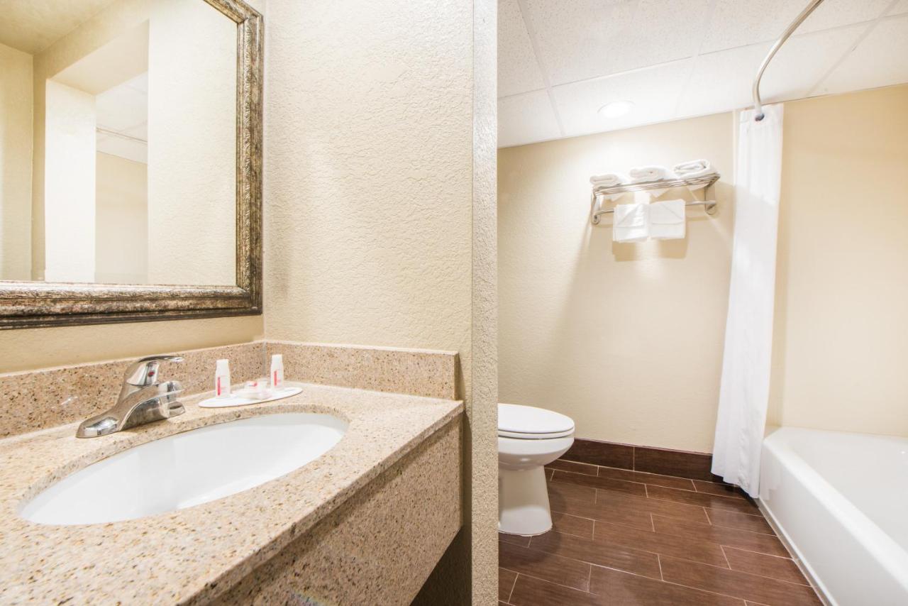 Queen Room with Two Queen Beds - Non-Smoking at Days Inn by Wyndham Joplin