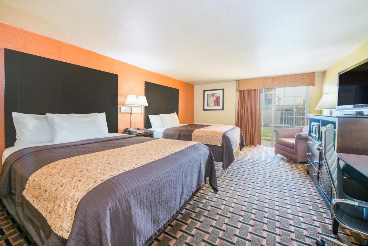 Queen Room with Two Queen Beds - Non-Smoking at Days Inn by Wyndham Joplin