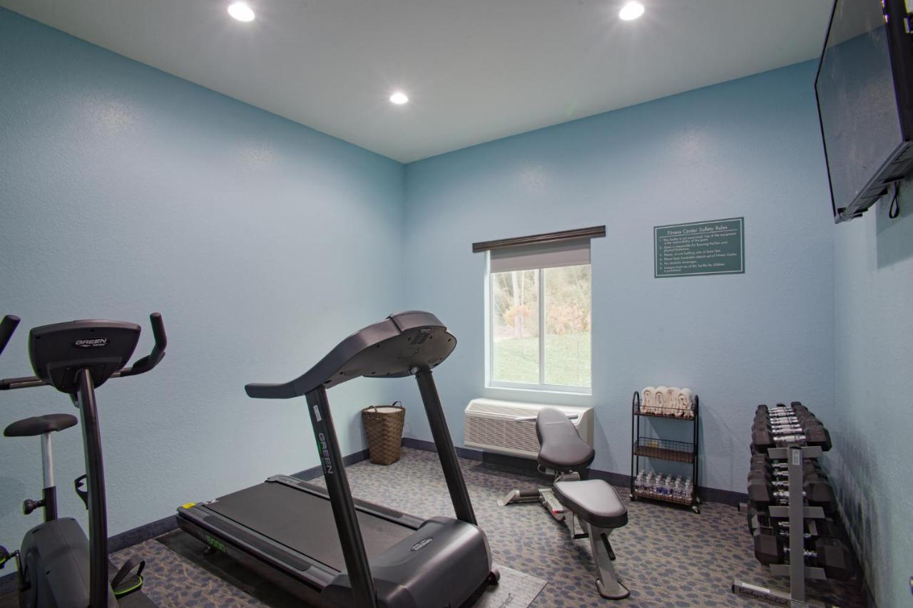 | Iris Garden Inn