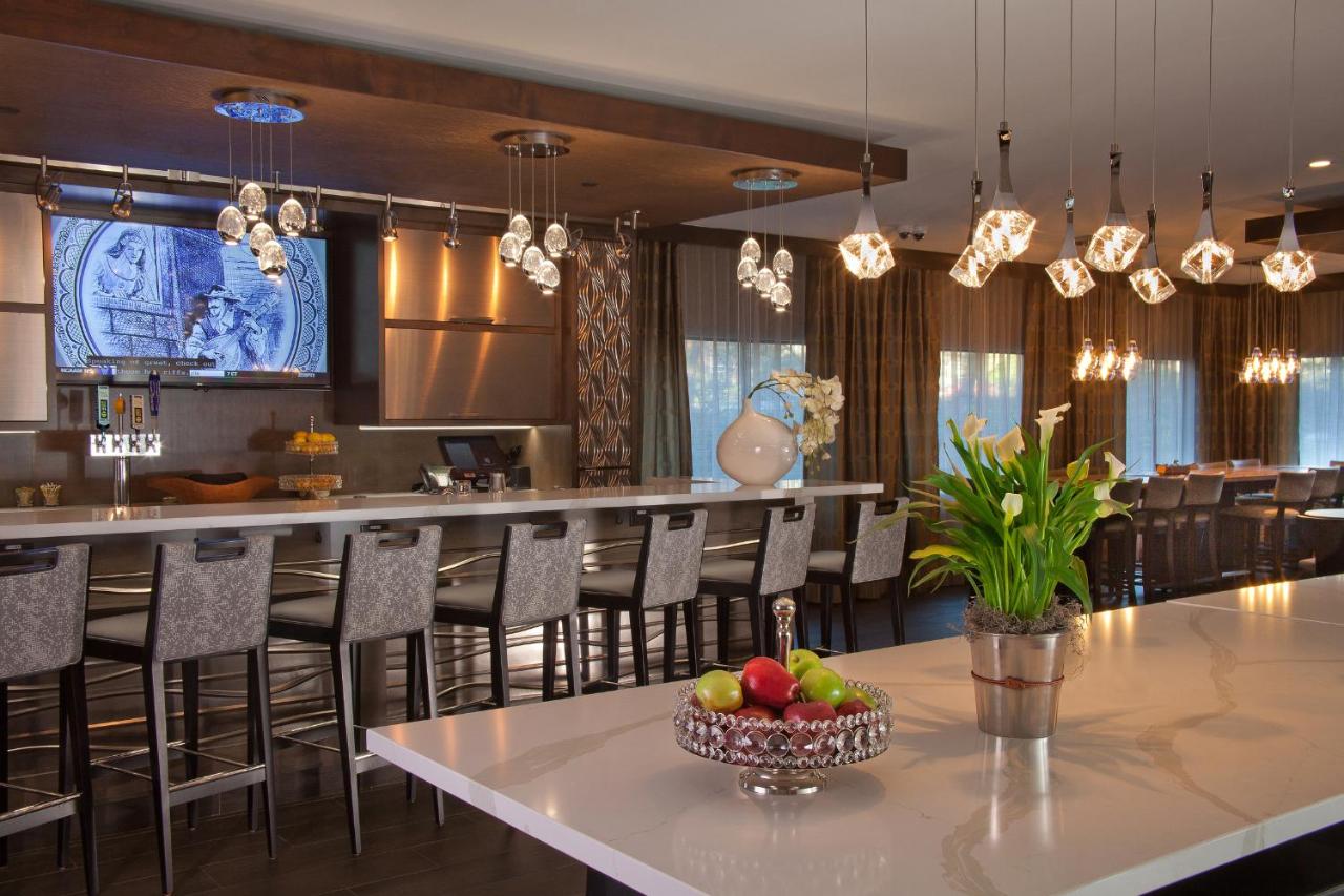 | Silver Cloud Hotel - Seattle University of Washington District
