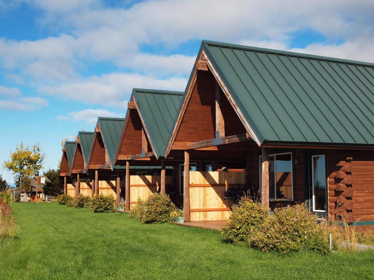 | Alaskan Suites