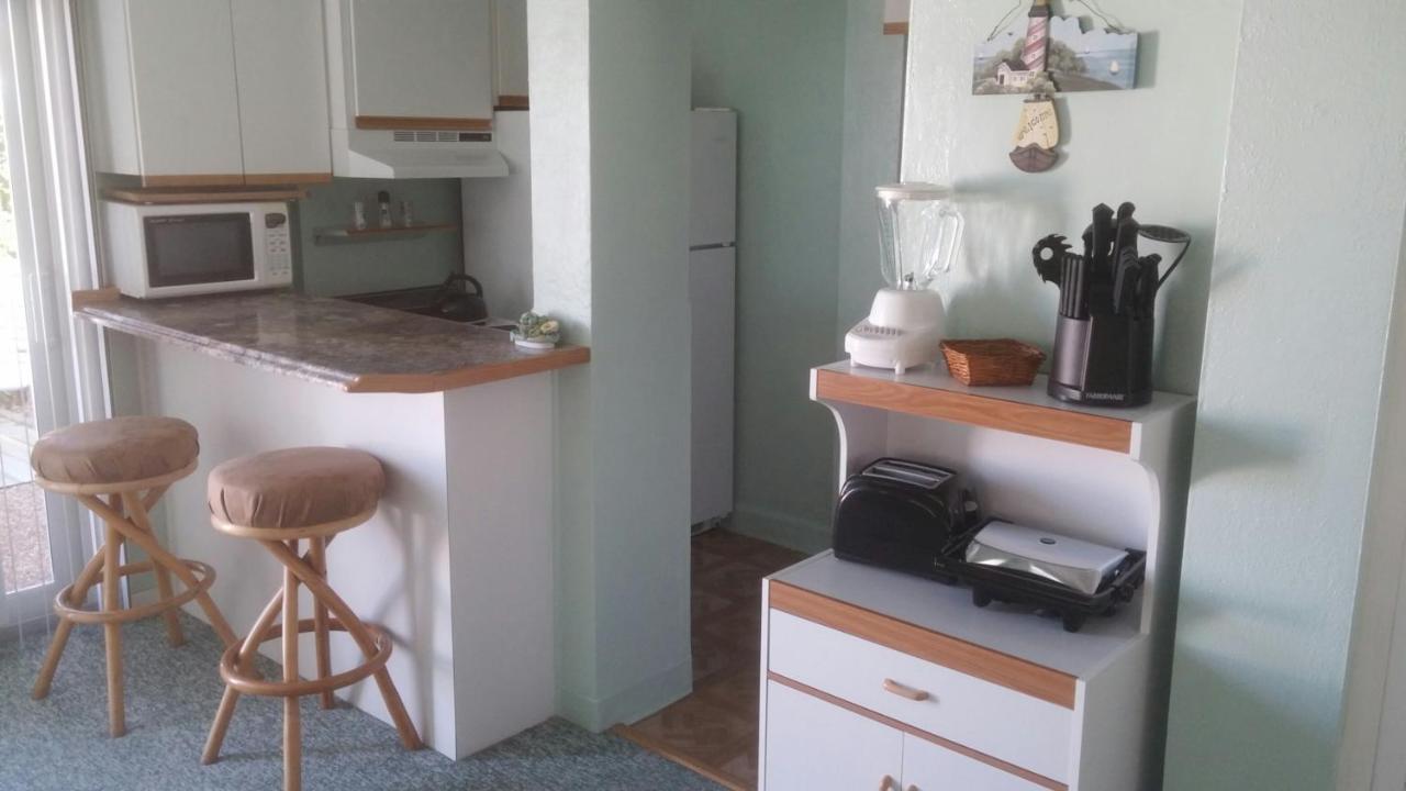 One-Bedroom Apartment at Sea Club I Beach Resort