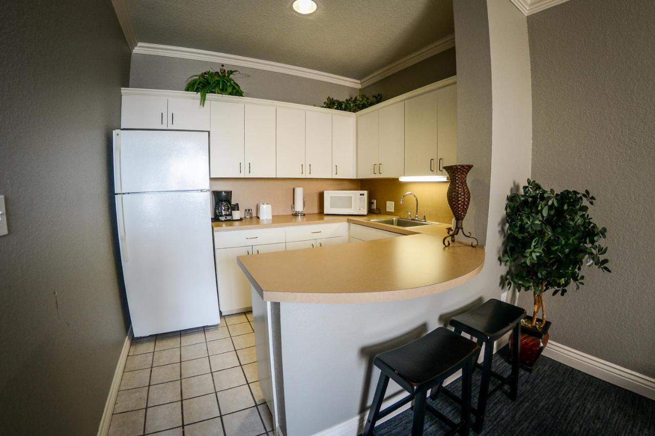 King Suite at Tanglewood Resort on Lake Texoma, an Ascend Collection Resort