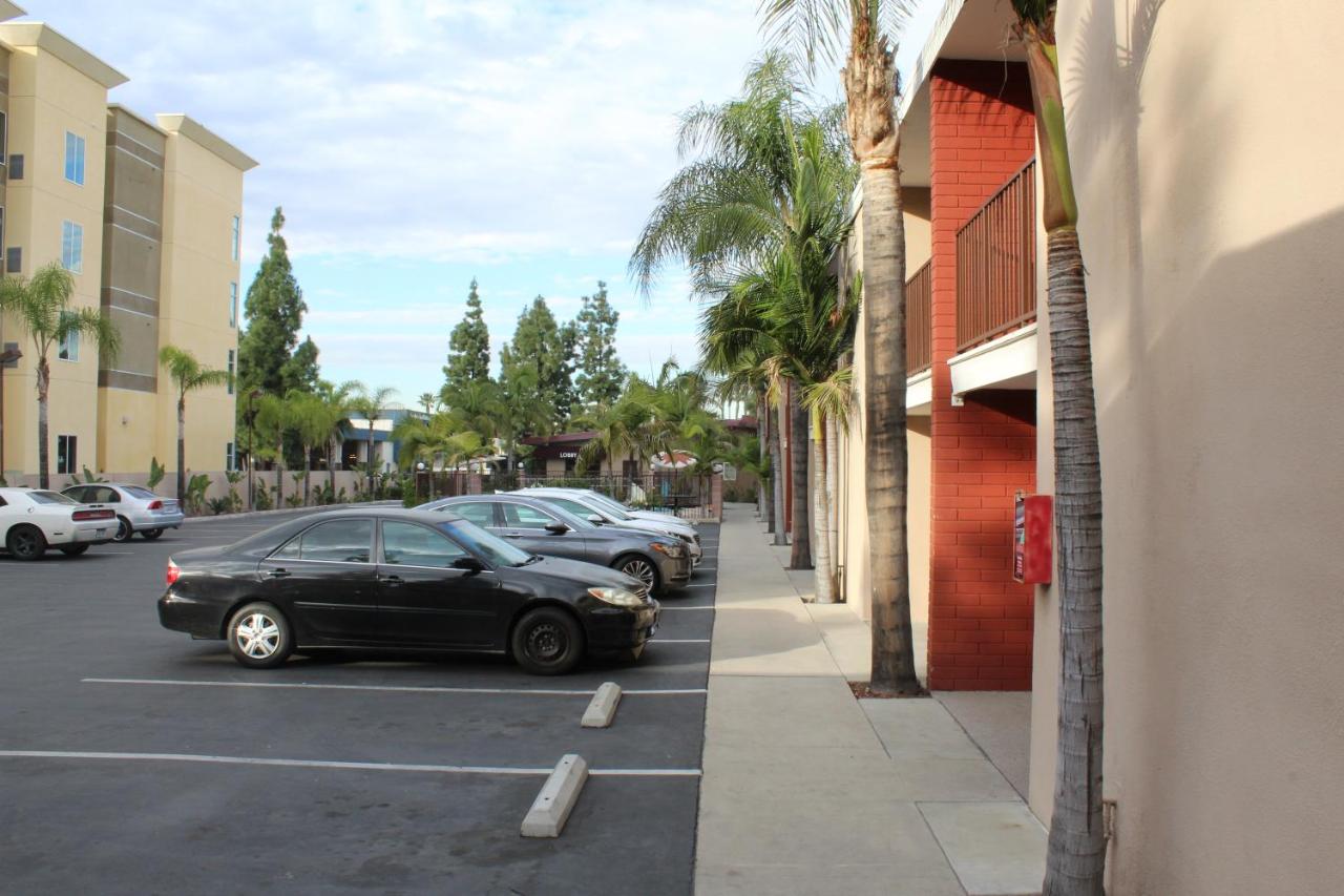 | Budget Inn Anaheim near Disneyland Drive