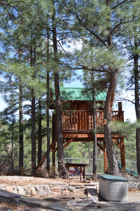 | Pueblo Canyon Inn
