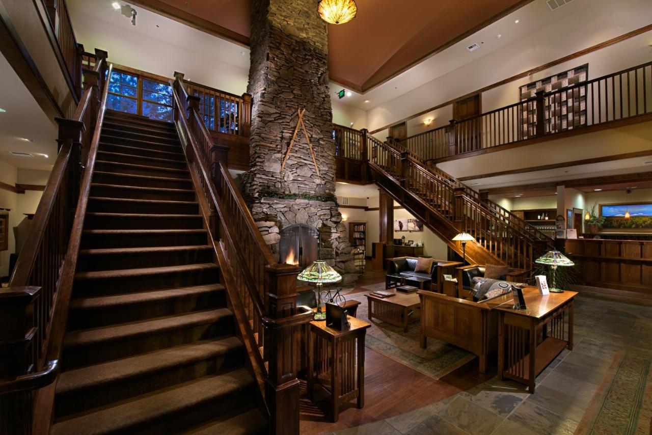 | FivePine Lodge
